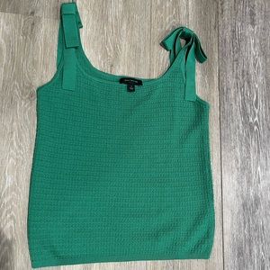 Ann Taylor green bow sleeve tank